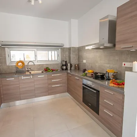 Protaras Vanilla No 5 Luxury