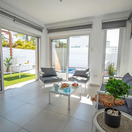 Protaras Vanilla No 5 Luxury Villa *